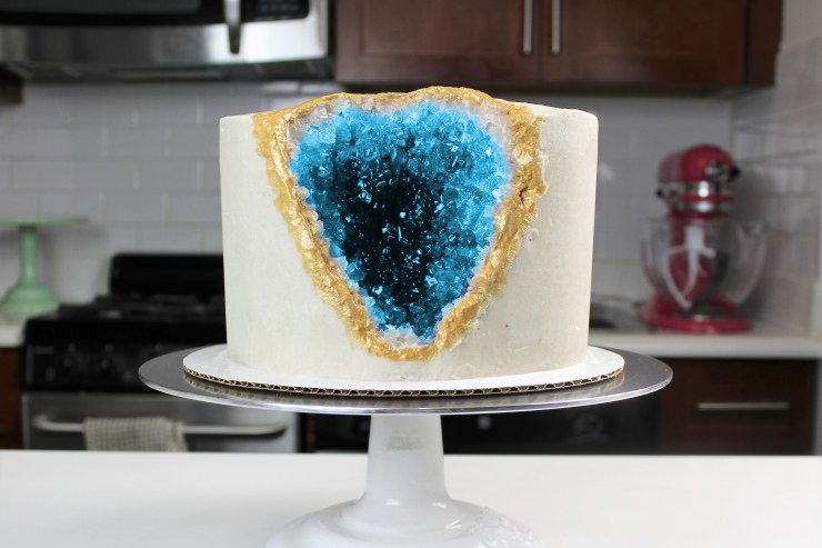 Blueberry/Light Blue Rock Candy Crystals Geode Cake